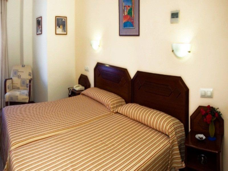 Hotel Colectia Santa Lucia 3*