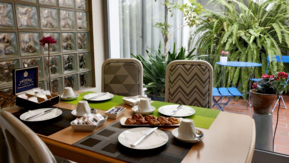 Colectia Santa Lucia Hotel Seville